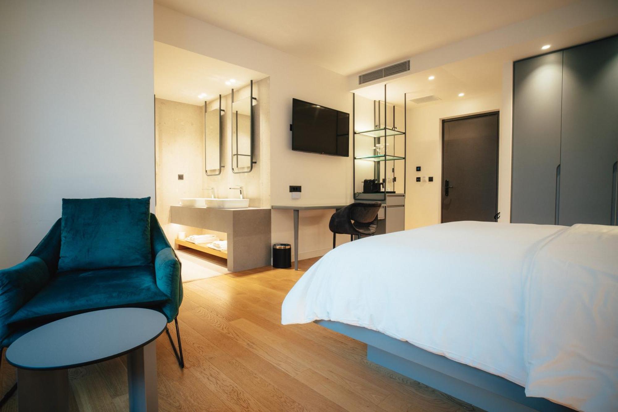 Amario Suites Hotel Aigio Eksteriør billede