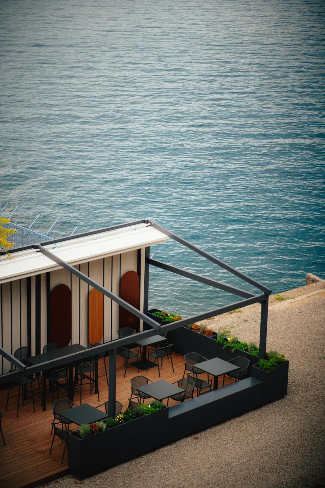 Amario Suites Hotel Aigio Eksteriør billede